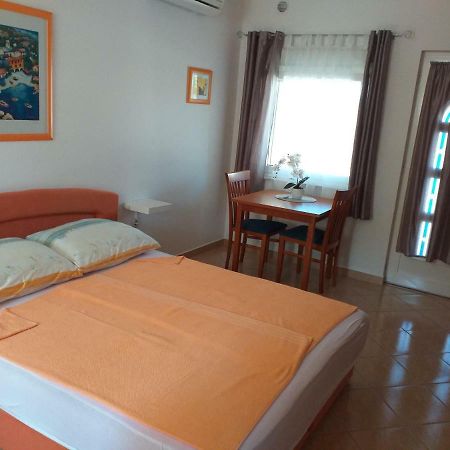 Apartments Vila Ana Вир Екстер'єр фото