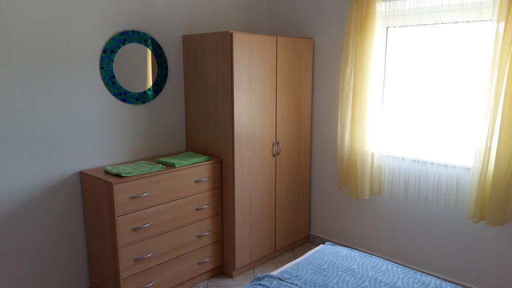 Apartments Vila Ana Вир Екстер'єр фото
