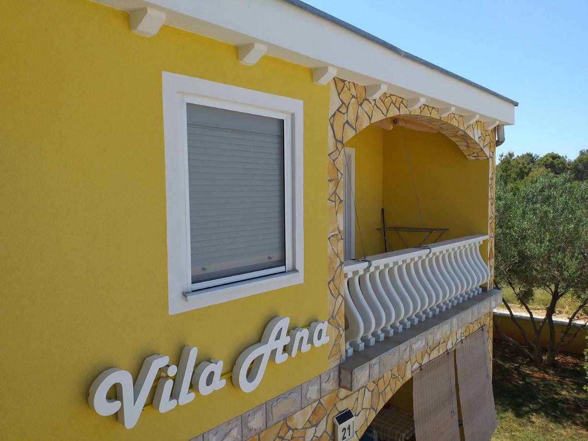 Apartments Vila Ana Вир Екстер'єр фото