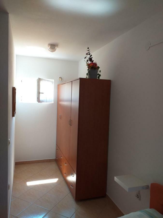 Apartments Vila Ana Вир Екстер'єр фото
