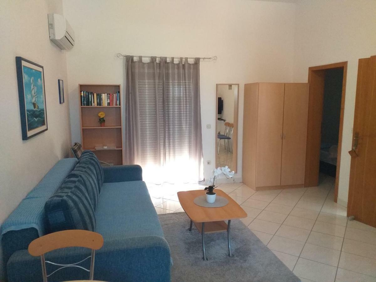 Apartments Vila Ana Вир Екстер'єр фото
